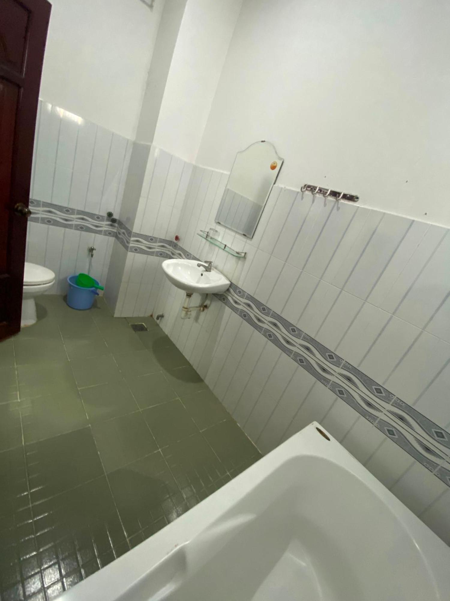 Khach San Kim Phung Ngan Hotel Can Tho Buitenkant foto